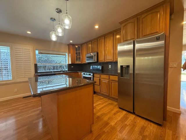 4182 Dulcey, San Jose, CA 95136