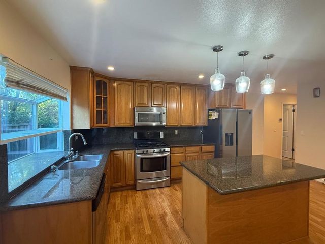 4182 Dulcey, San Jose, CA 95136