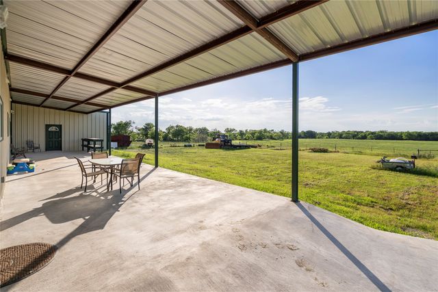 303 Lcr 626, Groesbeck, TX 76642