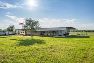 303 Lcr 626, Groesbeck, TX 76642
