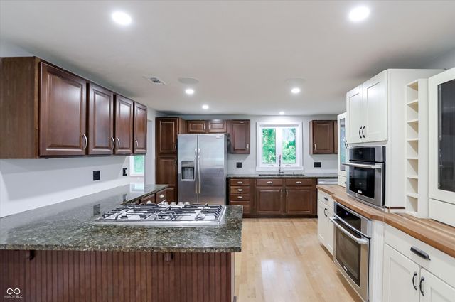 12604 Markay Drive, Fishers, IN 46038