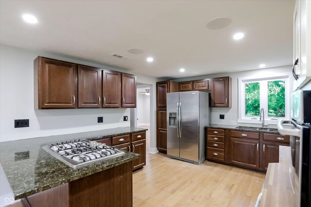 12604 Markay Drive, Fishers, IN 46038