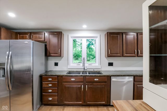 12604 Markay Drive, Fishers, IN 46038