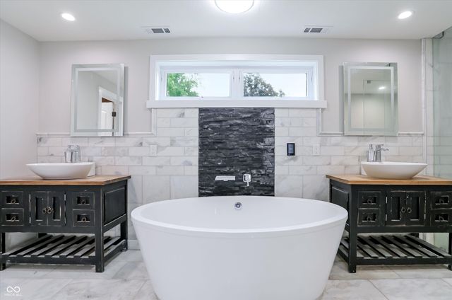 12604 Markay Drive, Fishers, IN 46038