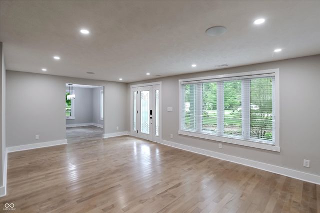 12604 Markay Drive, Fishers, IN 46038