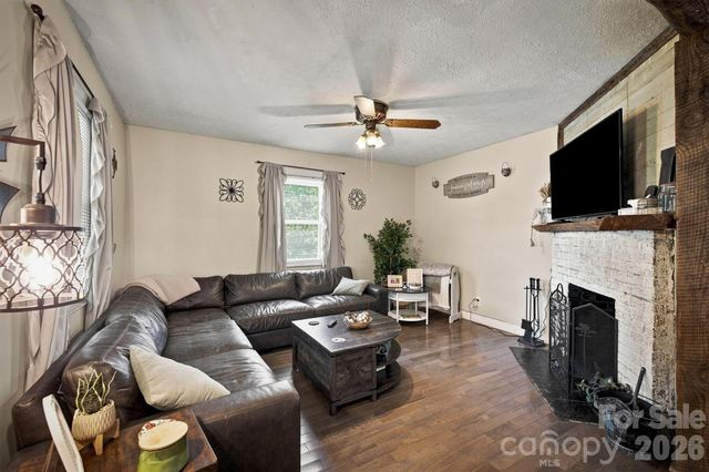 116 Amherst Road, Morganton, NC 28655