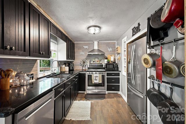 116 Amherst Road, Morganton, NC 28655