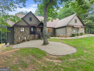 712 Meadow Run Court, Clarkesville, GA 30523