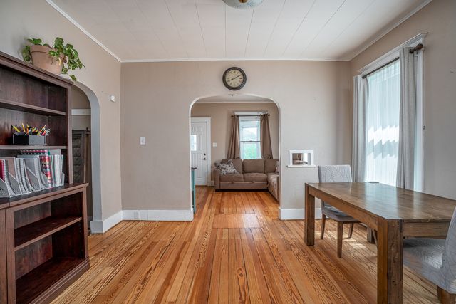 2712 Carey Avenue, Davenport, IA 52803