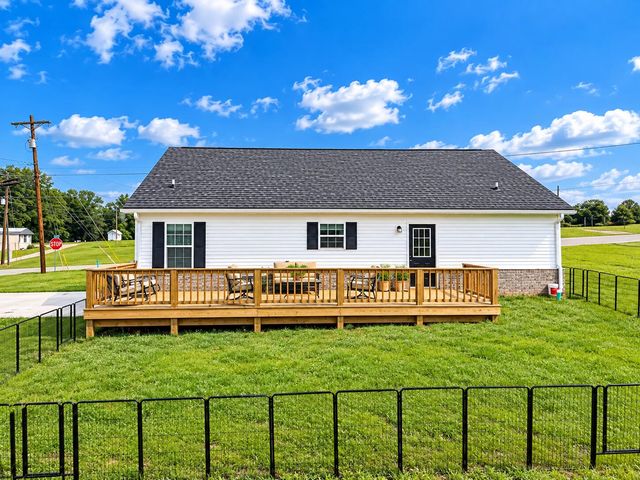 447 Highway 1676, Science Hill, KY 42553