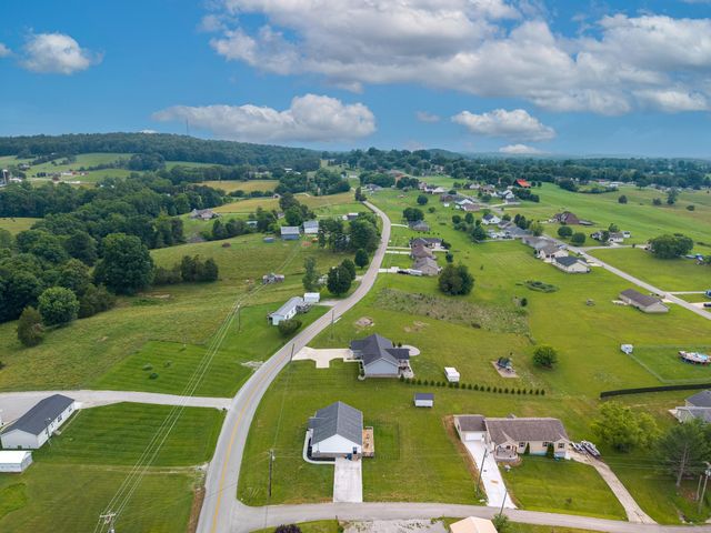 447 Highway 1676, Science Hill, KY 42553