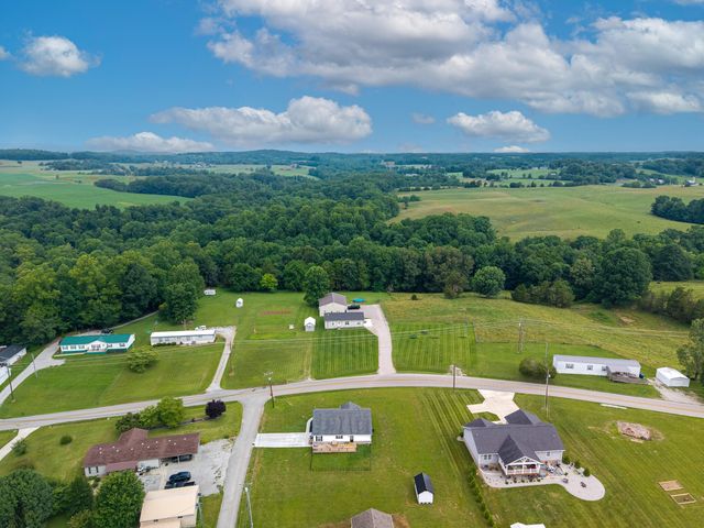 447 Highway 1676, Science Hill, KY 42553