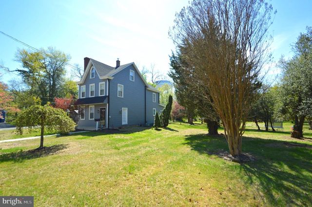 188 CHURCH ST E, Beverly, NJ 08010