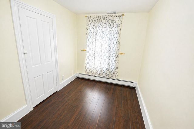 188 CHURCH ST E, Beverly, NJ 08010