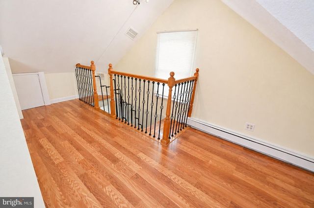 188 CHURCH ST E, Beverly, NJ 08010