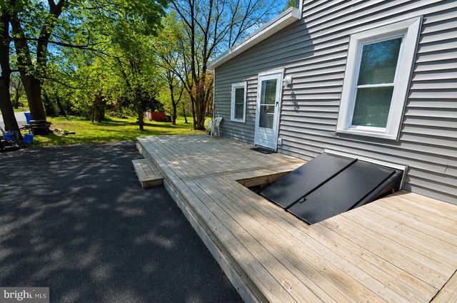 188 CHURCH ST E, Beverly, NJ 08010