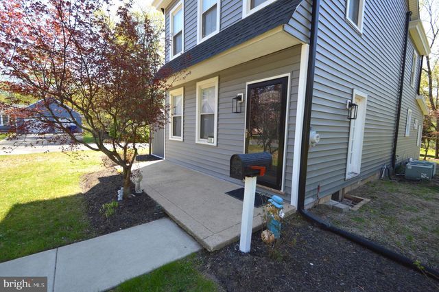 188 CHURCH ST E, Beverly, NJ 08010