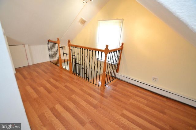 188 CHURCH ST E, Beverly, NJ 08010