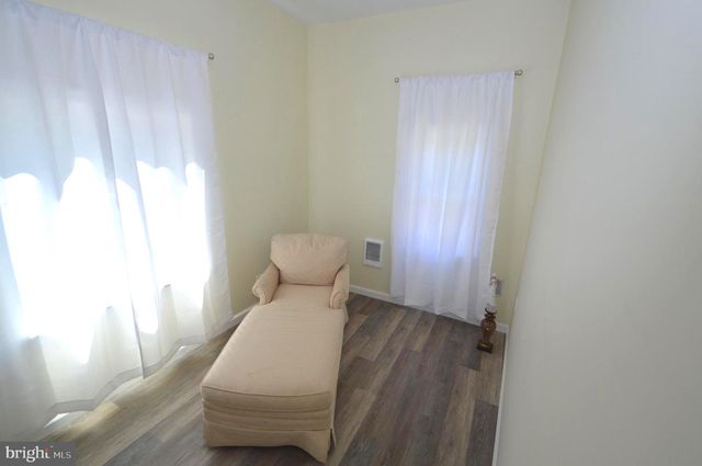 188 CHURCH ST E, Beverly, NJ 08010