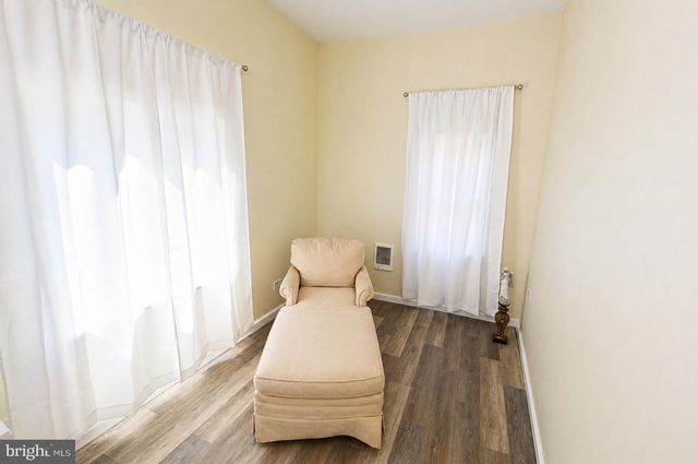 188 CHURCH ST E, Beverly, NJ 08010