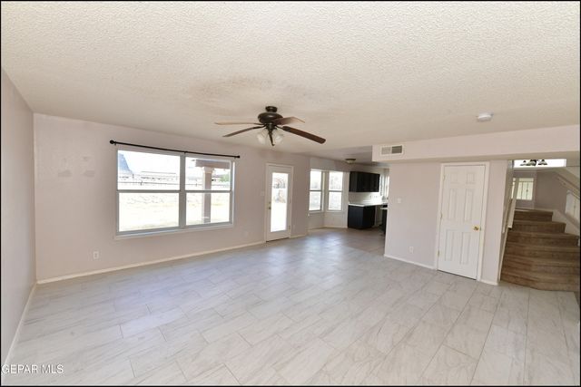 404 Desert Chicory Street, Horizon City, TX 79928