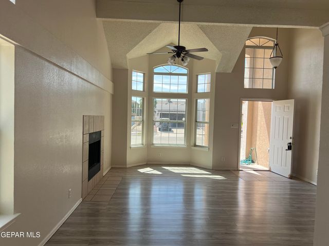 404 Desert Chicory Street, Horizon City, TX 79928