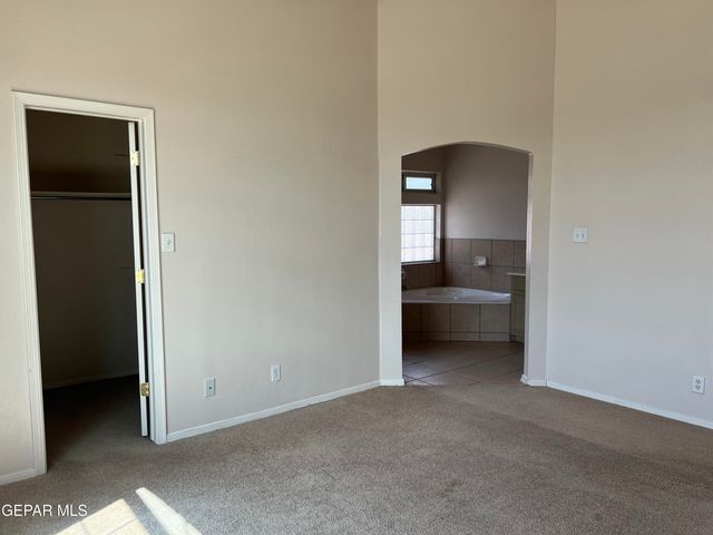 404 Desert Chicory Street, Horizon City, TX 79928