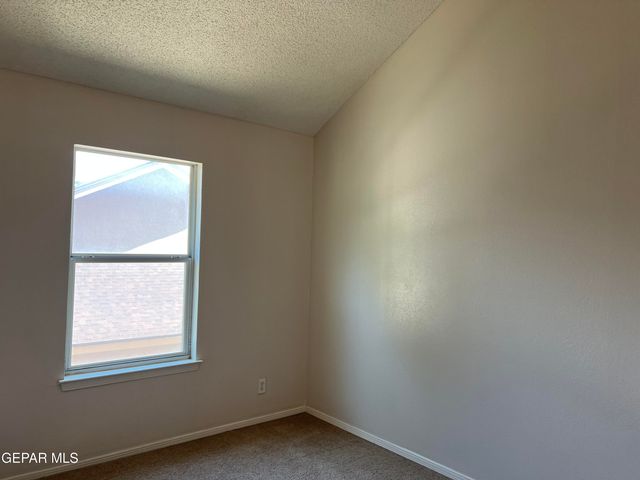 404 Desert Chicory Street, Horizon City, TX 79928