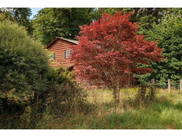 42024 CLARK SMITH Dr, Lebanon, OR 97355