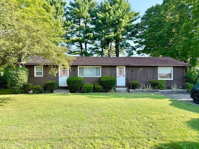 31 Pomeroy St, Easthampton, MA 01027