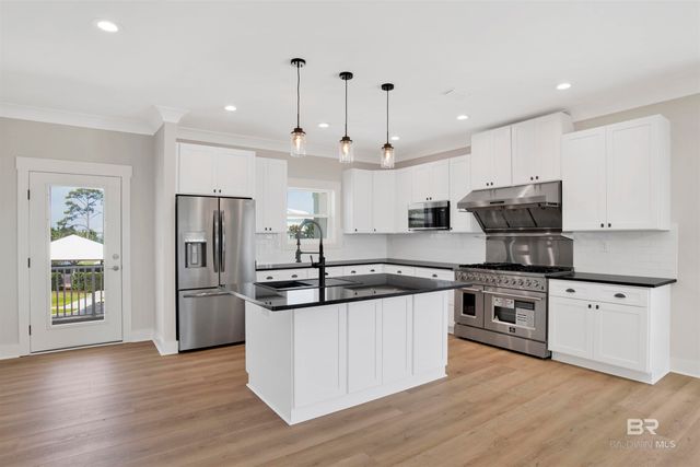 925 Heron Point Drive, Gulf Shores, AL 36542