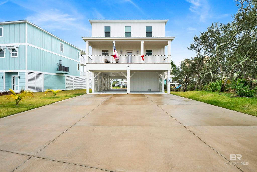 925 Heron Point Drive, Gulf Shores, AL 36542