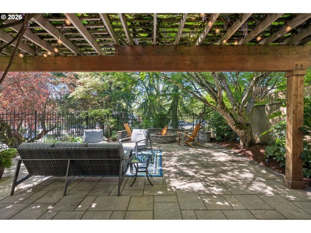 11185 Sw 125TH Pl, Portland, OR 97223