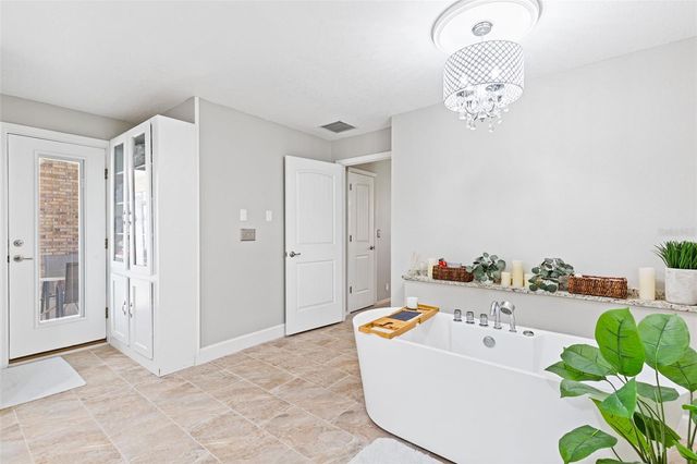 1203 JOHNSON ROAD, Plant City, FL 33566