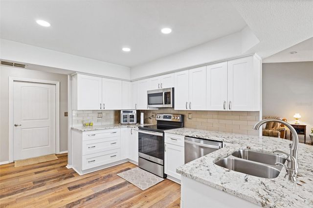 1203 JOHNSON ROAD, Plant City, FL 33566