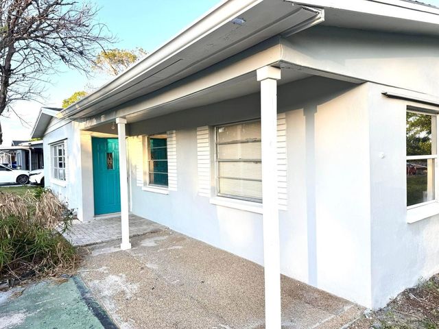 31 S BARBOUR STREET, Beverly Hills, FL 34465