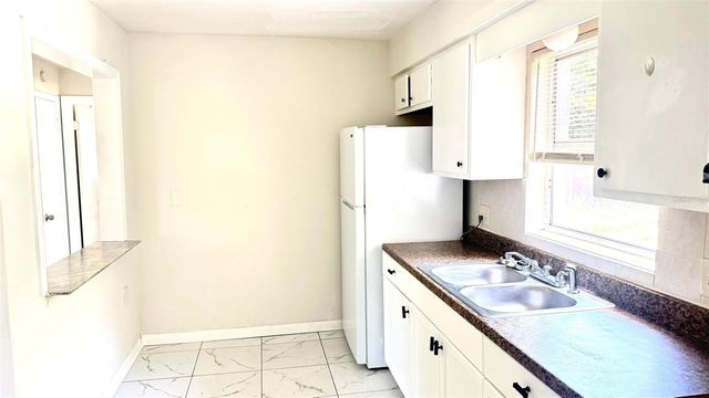 31 S BARBOUR STREET, Beverly Hills, FL 34465