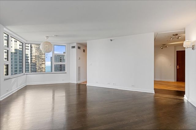 401 E ONTARIO Street 2609, Chicago, IL 60611