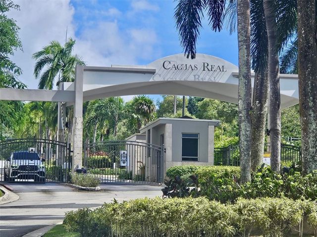 H 11 CAGUAS REAL, TORRES DEL ORO, Caguas, PR 00725