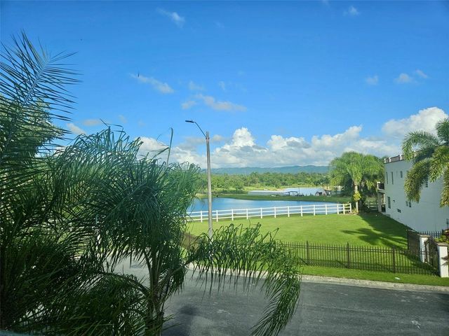 H 11 CAGUAS REAL, TORRES DEL ORO, Caguas, PR 00725