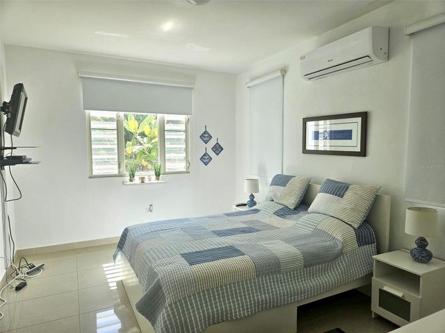 H 11 CAGUAS REAL, TORRES DEL ORO, Caguas, PR 00725