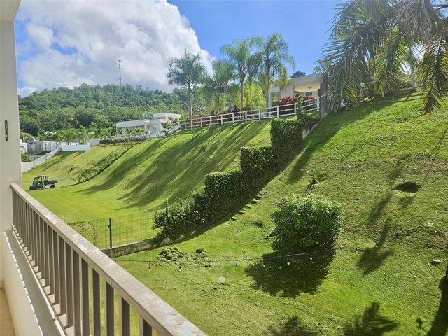 H 11 CAGUAS REAL, TORRES DEL ORO, Caguas, PR 00725