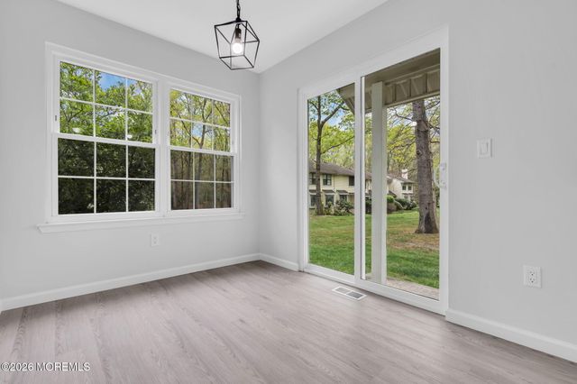 501 Santa Anita Lane, Toms River, NJ 08755