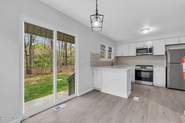 501 Santa Anita Lane, Toms River, NJ 08755