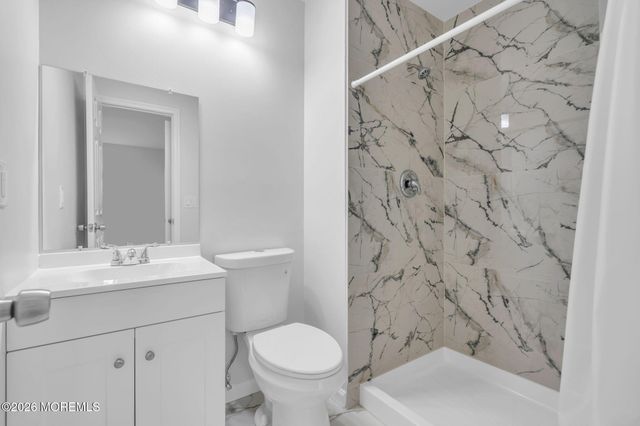 501 Santa Anita Lane, Toms River, NJ 08755