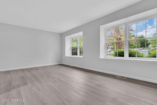 501 Santa Anita Lane, Toms River, NJ 08755