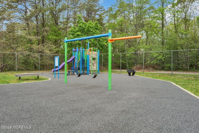 501 Santa Anita Lane, Toms River, NJ 08755