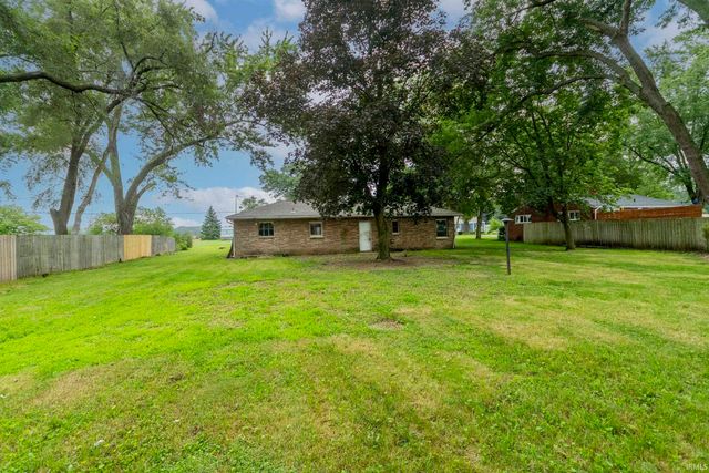 54039 County Road 5, Elkhart, IN 46514