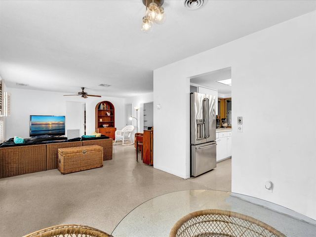 2121 NE 52ND Street, Fort Lauderdale, FL 33308