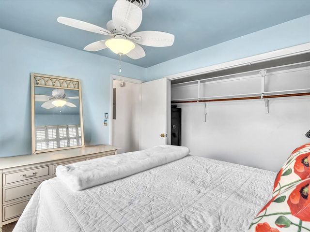 2121 NE 52ND Street, Fort Lauderdale, FL 33308